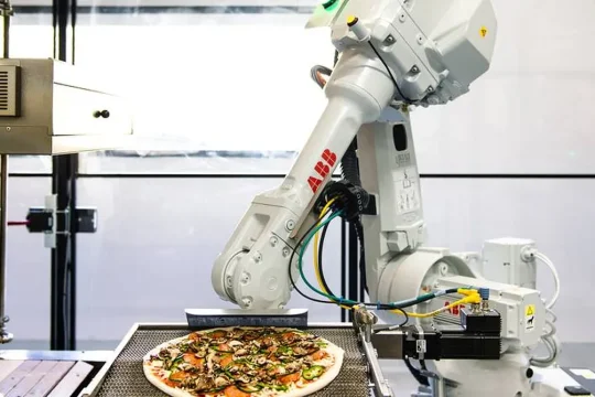 AI-Powered Robotics in Restaurants